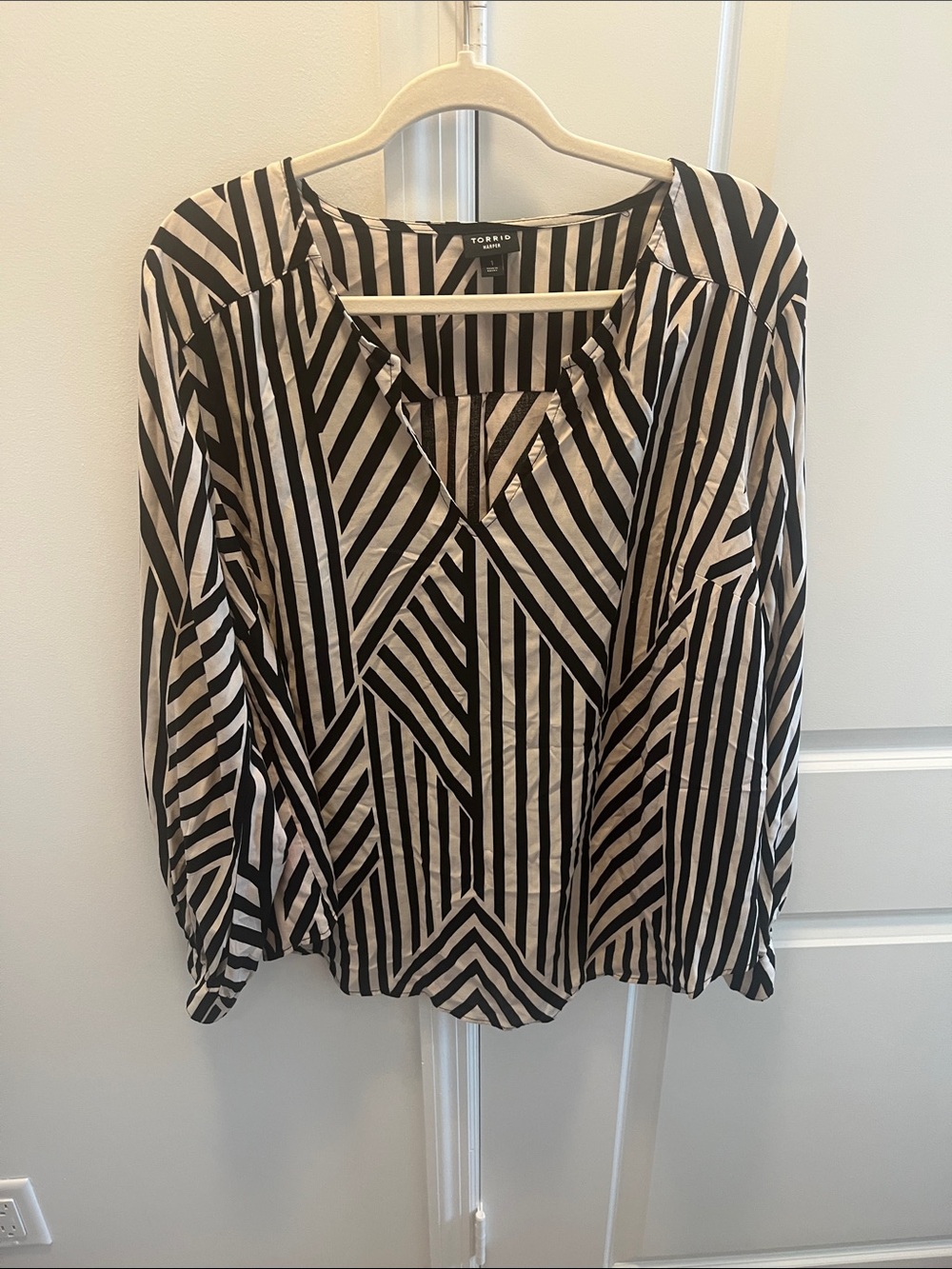 torrid Black and White Striped V-Neck Tunic Top